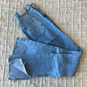 Destroyed Jeans with Split Hem